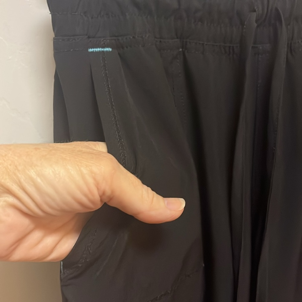 Women’s Black Scrubs, Size S - Picture 12 of 16